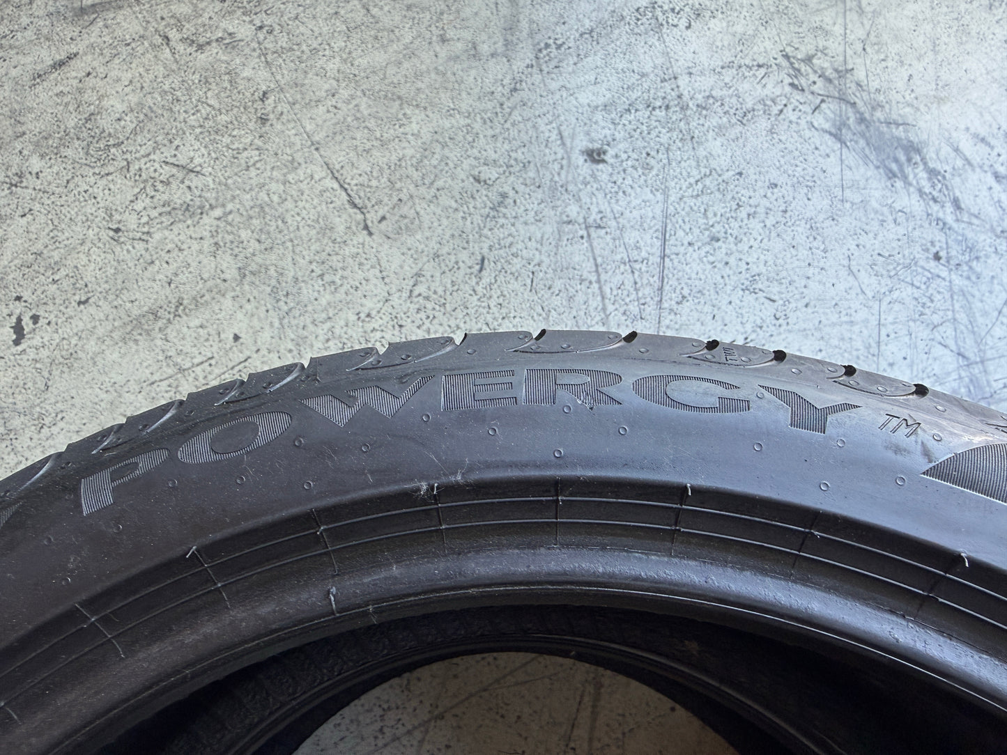 Usato: 2 Pneumatici Pirelli Powergy 205/45R17 88Y XL Estivi 90% residui DOT Fine 2024