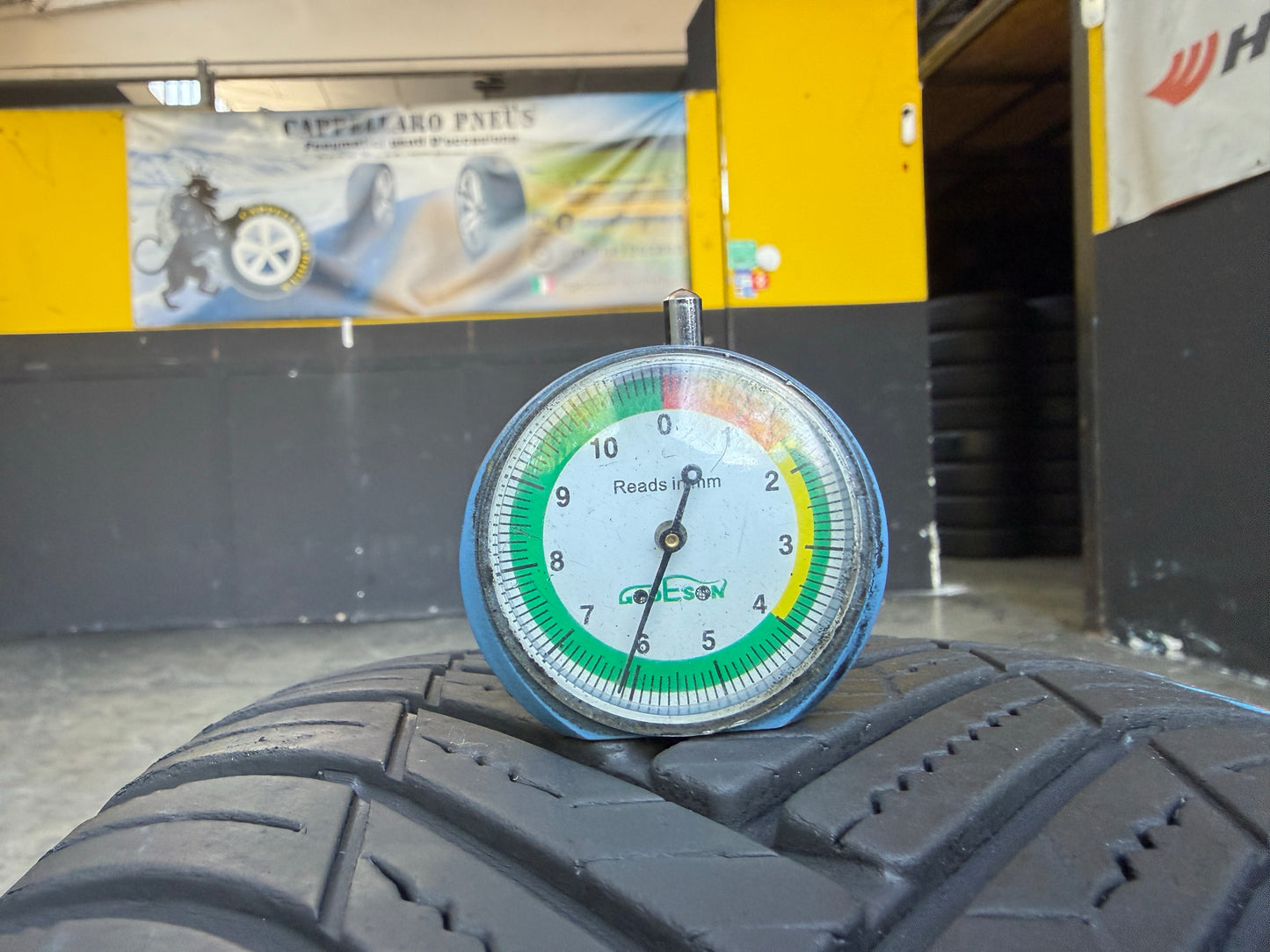 Usato: 2 Pneumatici Hankook Kinergy 4S2 205/45R17 88V XL 4 Stagioni 90% residui