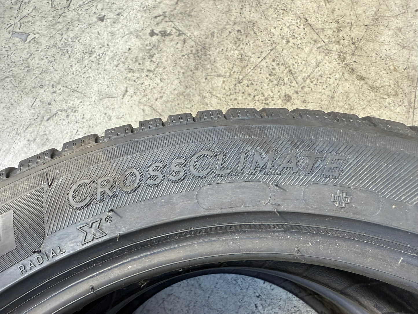 Usato: 2 Gomme 245/45R18 100Y XL Michelin 4 Stagioni 85% residui