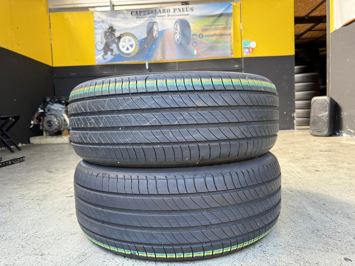 Usato: 2 Gomme 235/45R20 100V XL Michelin Estive 85% residui