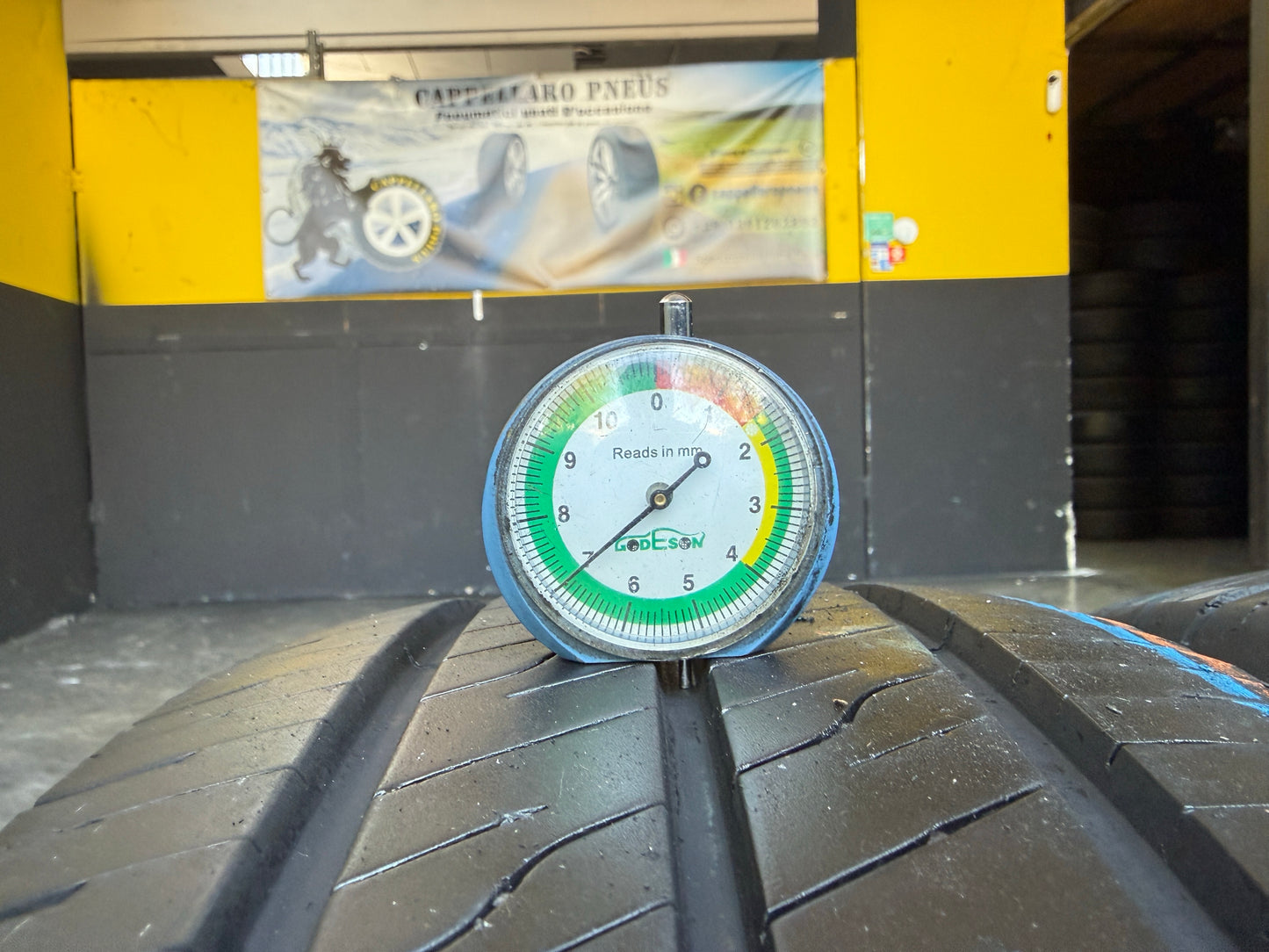 Usato: 4 Pneumatici Goodyear EfficientGrip Cargo 2 215/65R16C 109/107T Estivi 90% residui