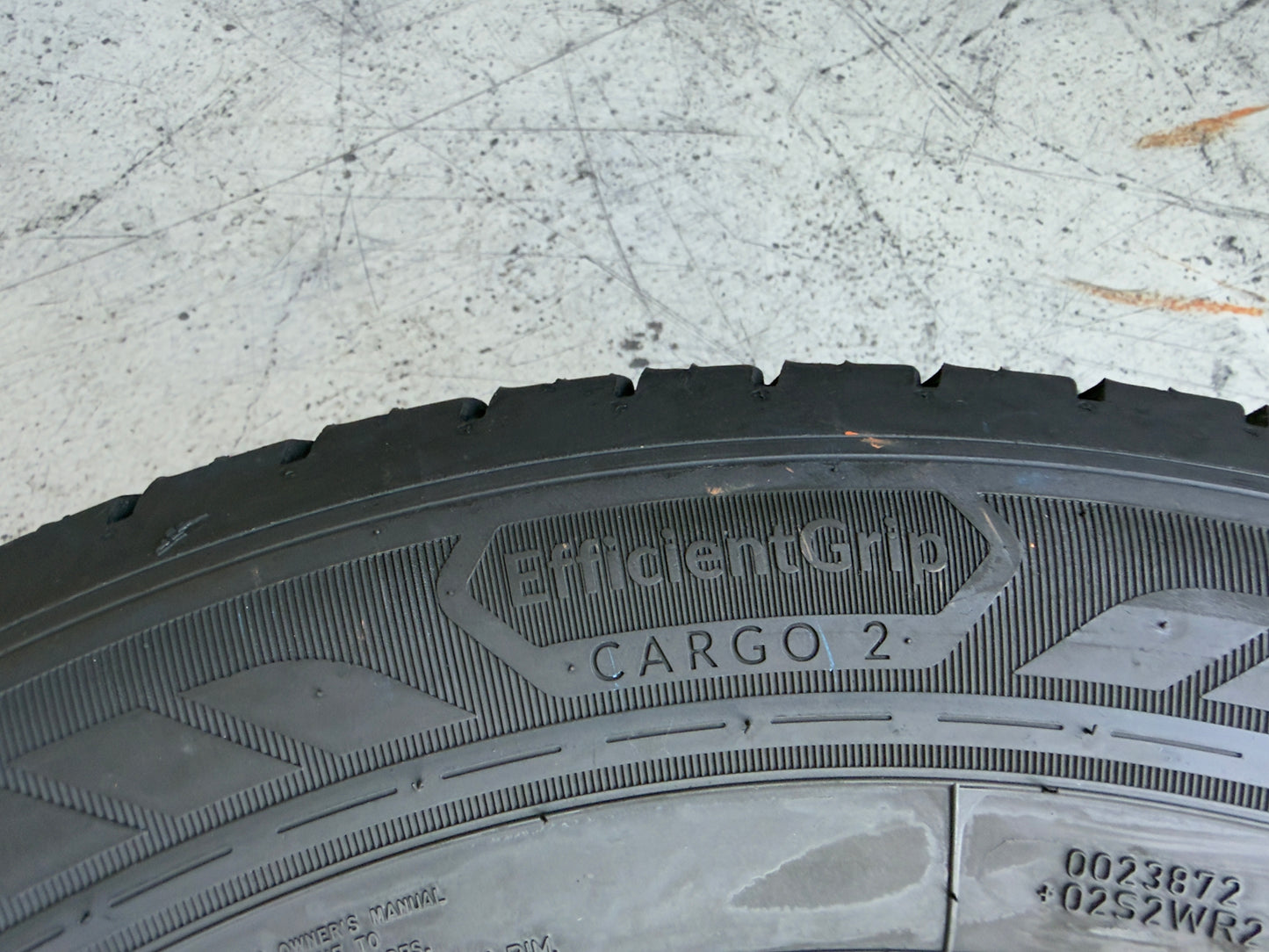 Usato: 4 Pneumatici Goodyear EfficientGrip Cargo 2 215/65R16C 109/107T Estivi 90% residui