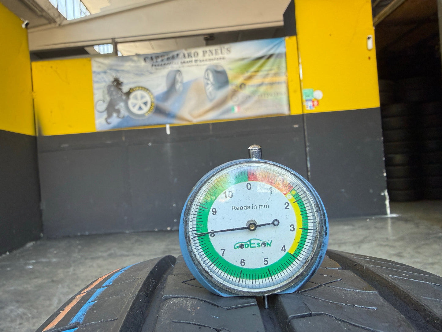 Usato: 2 Pneumatici Kumho PorTran KC53 215/65R16C 109/107T Estivi 95% residui