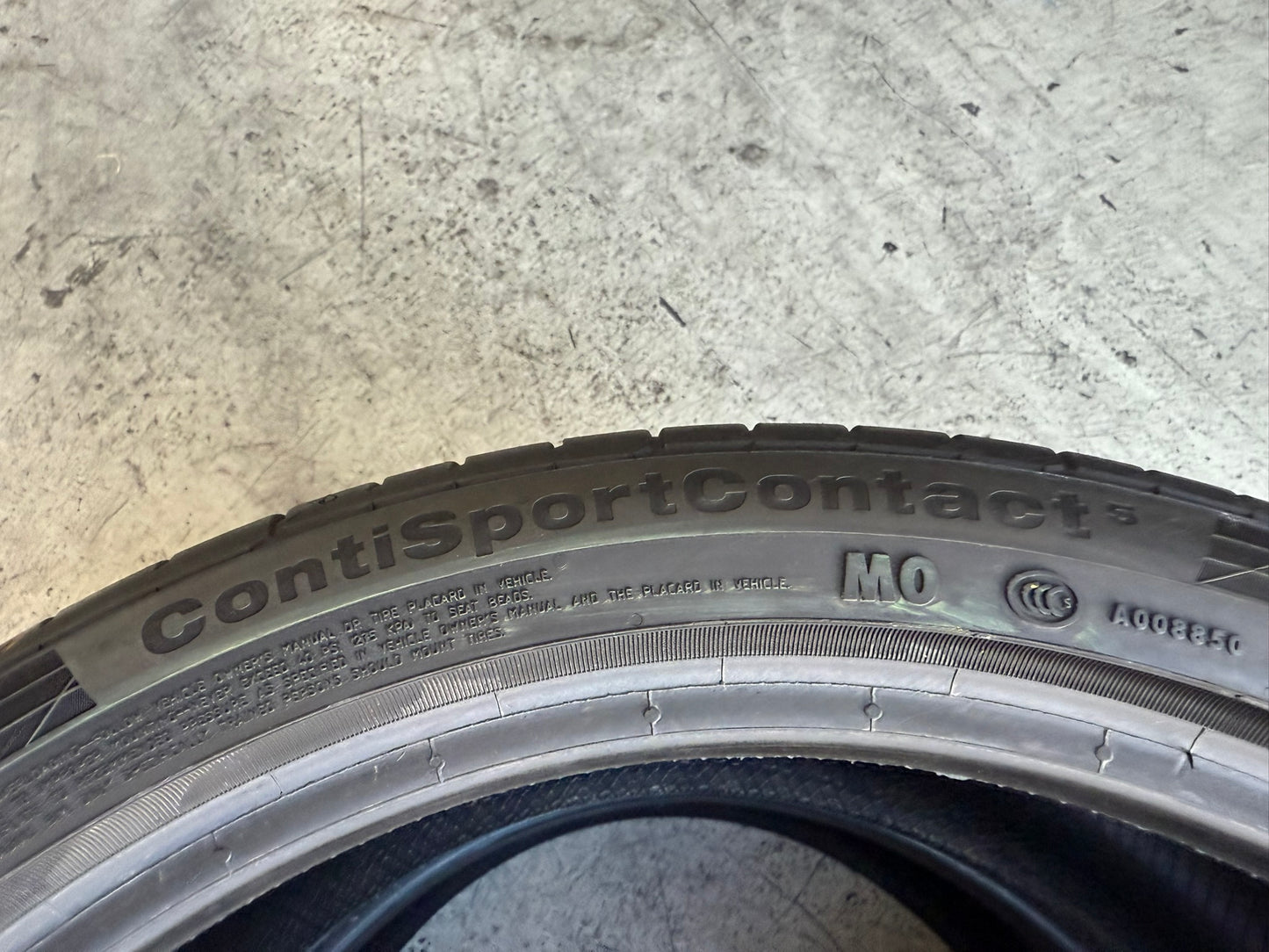 Usato: 2 Gomme 245/35R18 92Y XL Continental Estive 80% residui