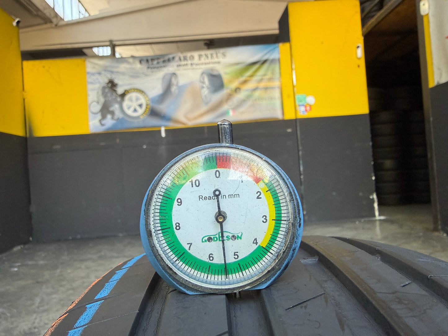 Usato: 2 Pneumatici Goodyear EfficientGrip Performance 205/60R16 92V Estivi 85% residui