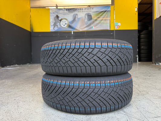 Usato: 2 Pneumatici Continental AllSeasonContact 2 185/65R15 88H 4 Stagioni 90% residui