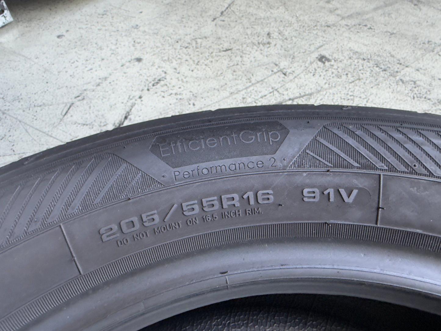 Usato: 4 Pneumatici Goodyear EfficientGrip Performance 2 205/55R16 91V Estivi 85/95% residui