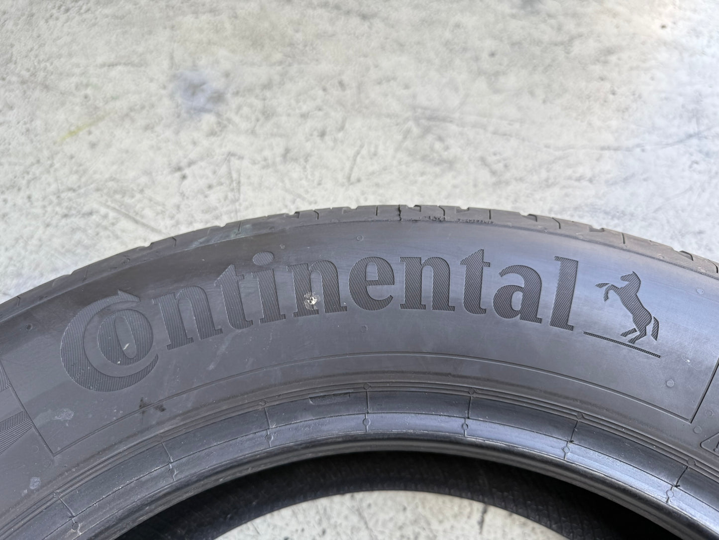 Usato: 4 Gomme 215/60R17 96H Continental Estive 90% residui