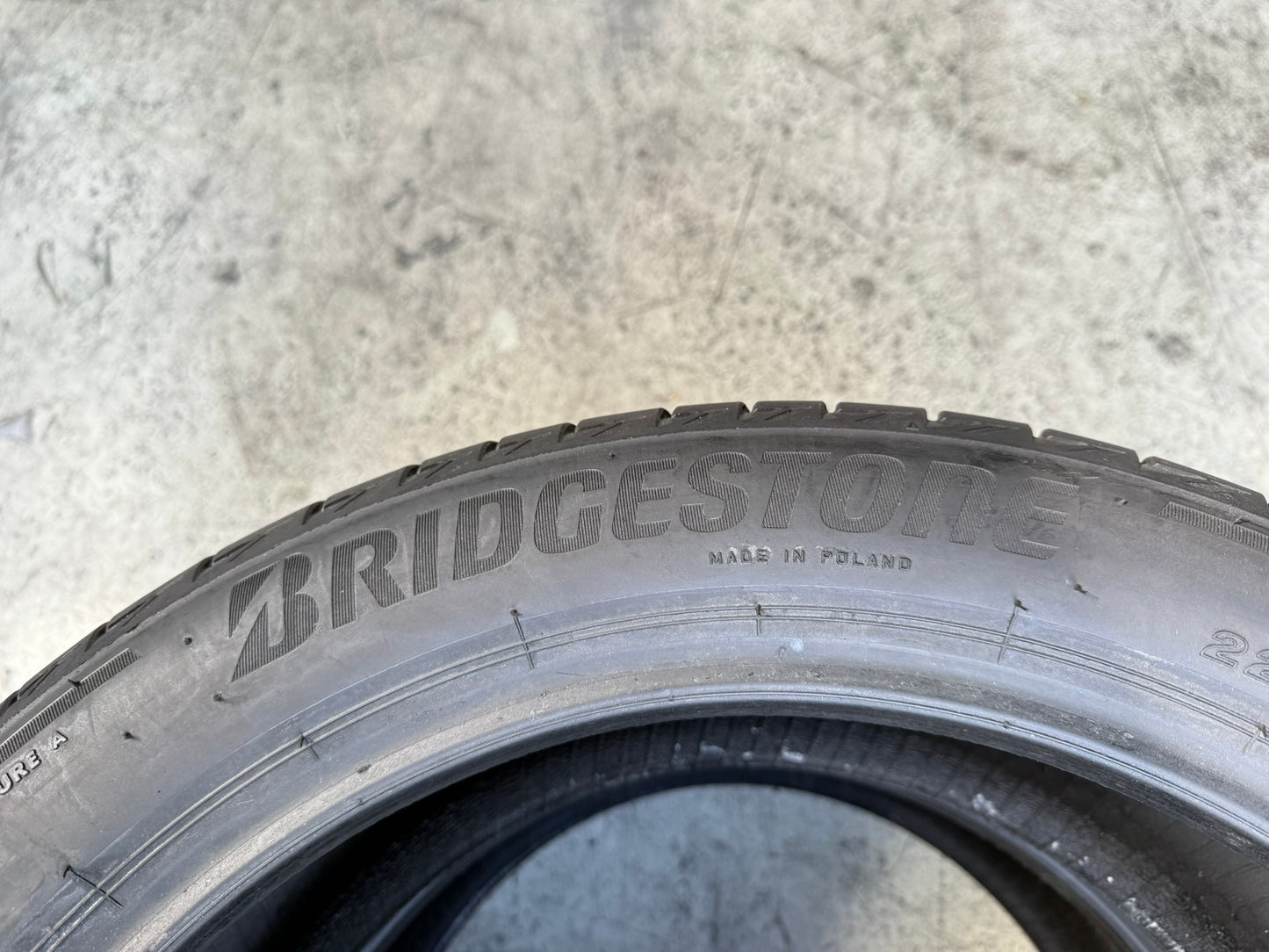 Usato: 2 Gomme 225/45R17 94Y Bridgestone Estive 85% residui
