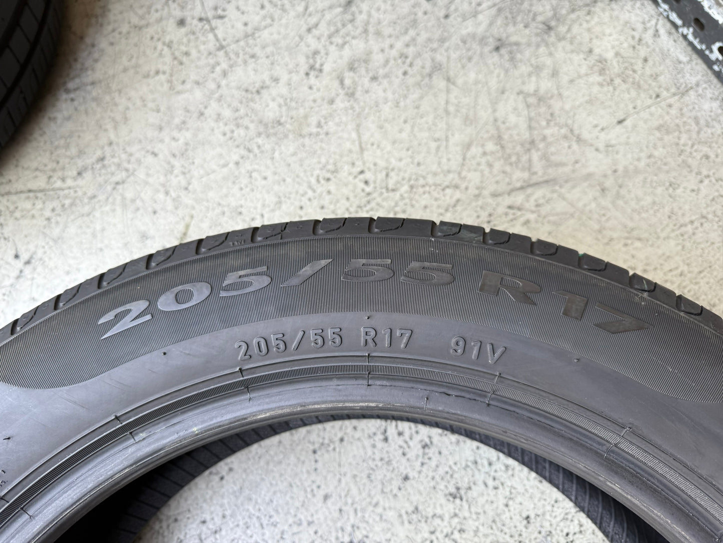 Usato: 4 Gomme 205/55R17 91V Pirelli Estive 85% residui