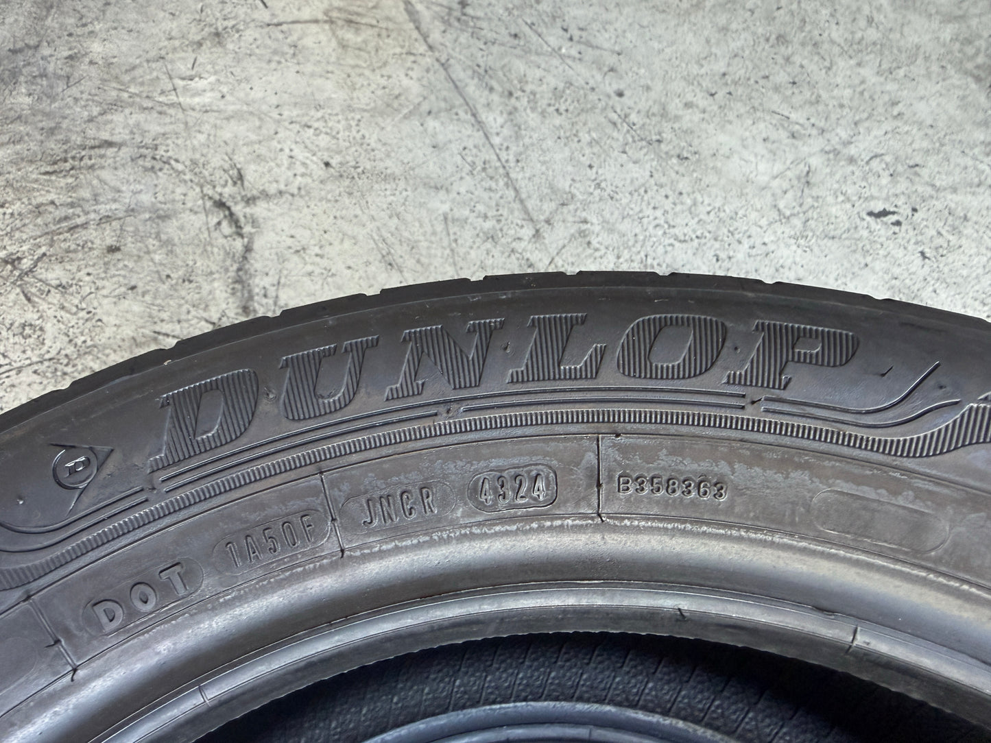 Usato: 2 Pneumatici Dunlop Sport BluResponse 205/55R16 91W Estivi 90% residui