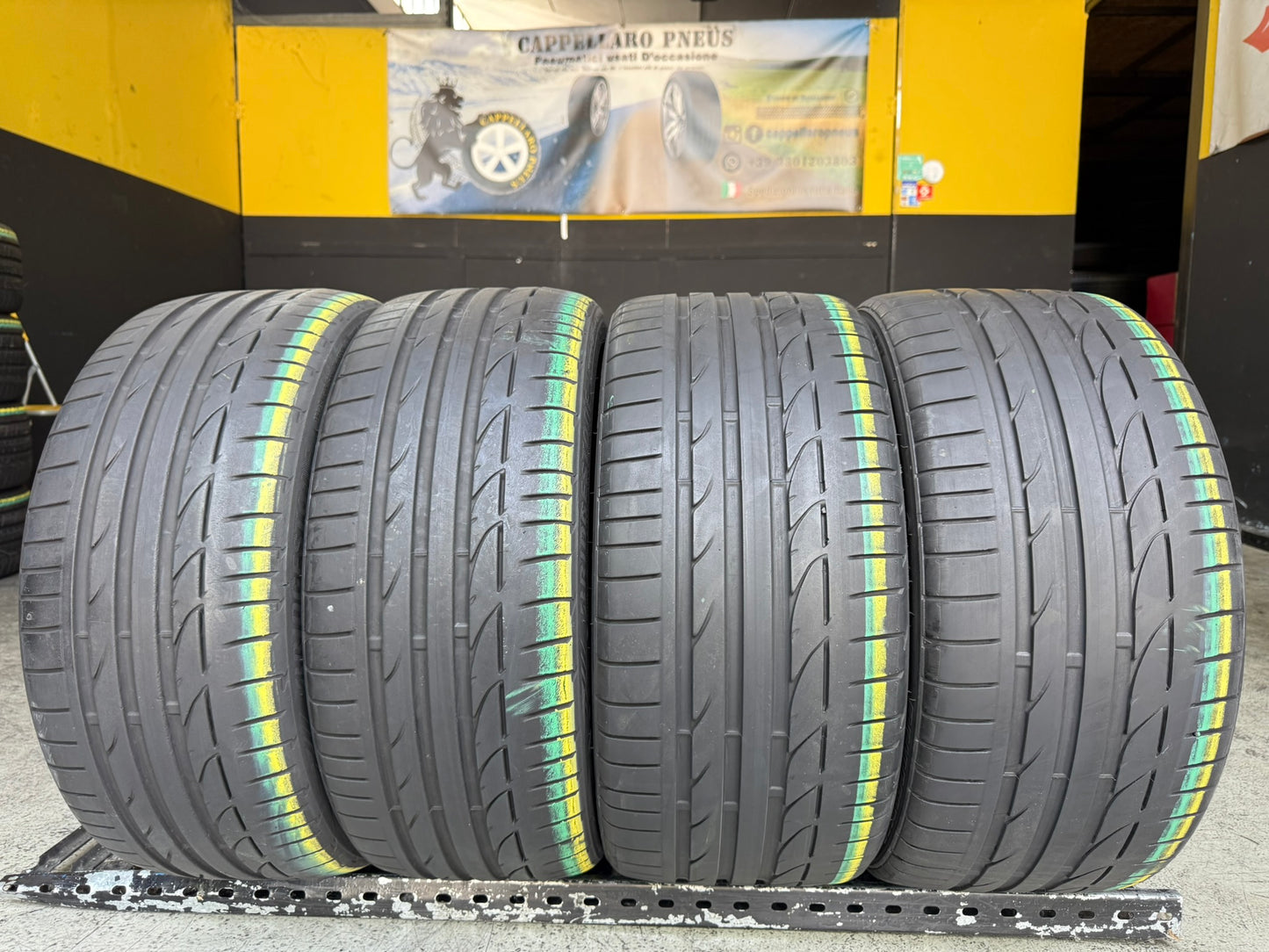 4 Gomme 225/40R18 92Y + 245/35R18 88Y Runflat Bridgestone Estive 85% residui