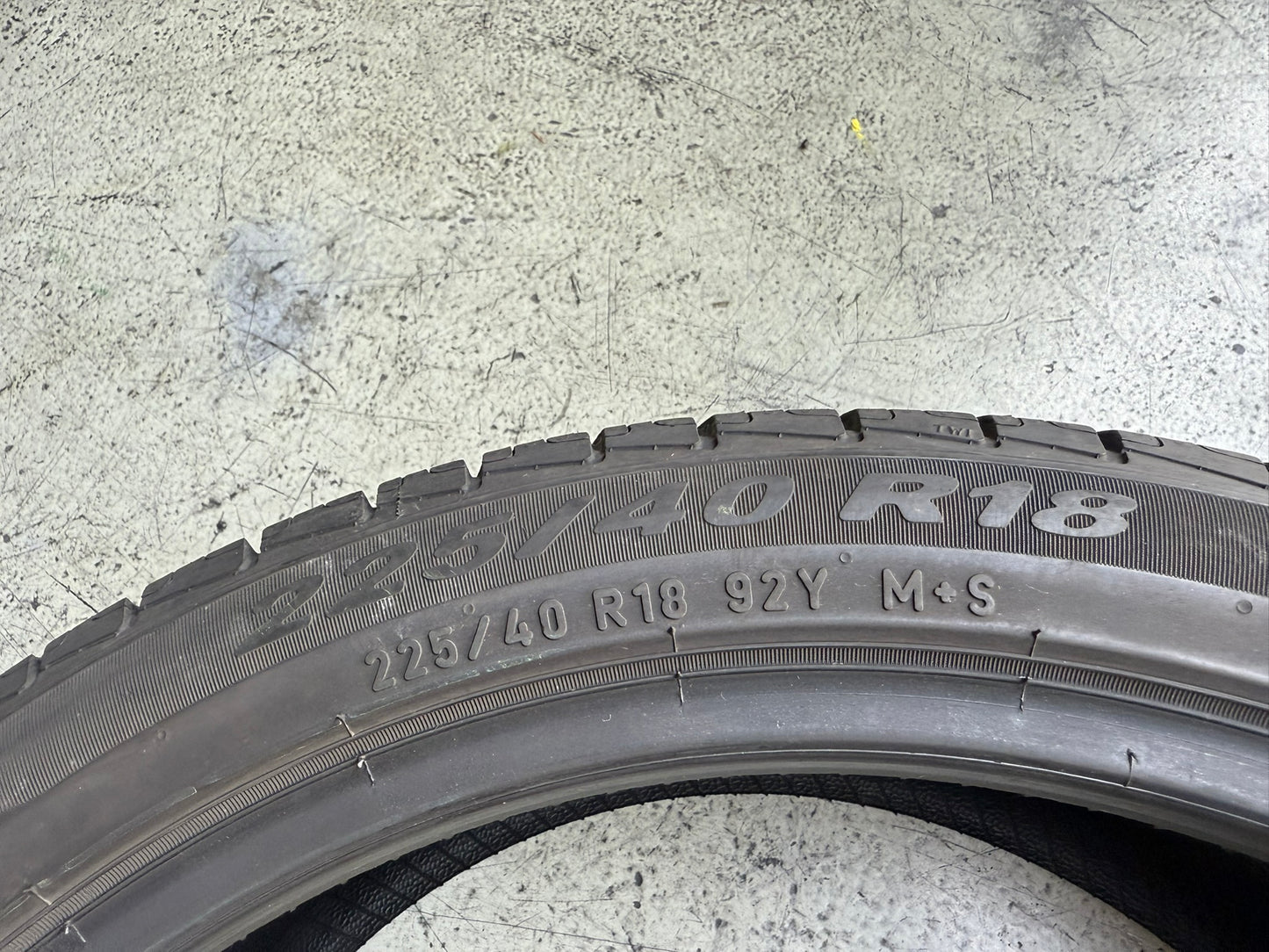 Usato: 4 Gomme 225/40R18 92Y XL Pirelli 4 Stagioni 80% residui