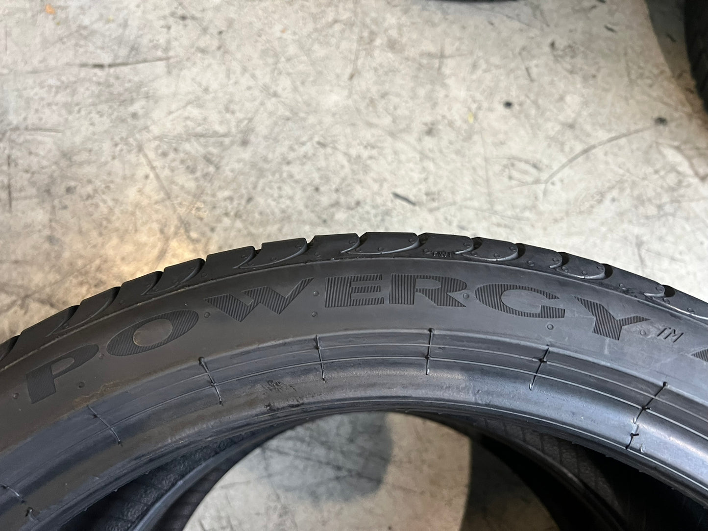 Usato: 2 Gomme 225/40R18 92Y XL Pirelli estive 85% residui