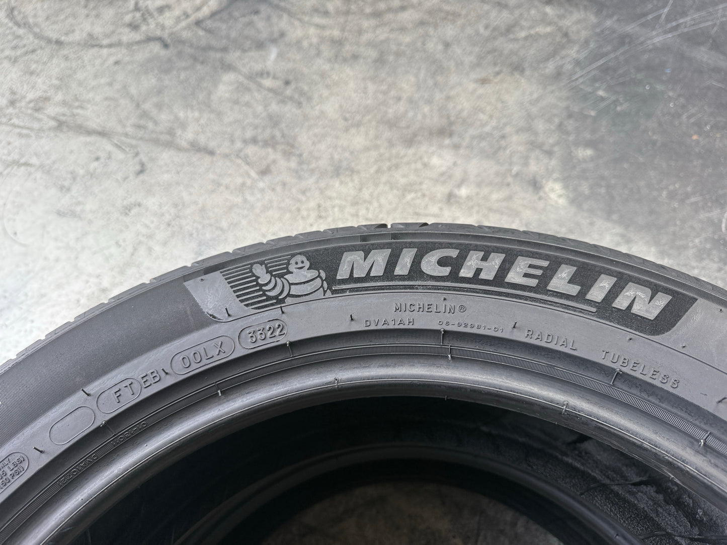 Usato: 2 Pneumatici Michelin e-Primacy 195/60R18 96H XL Estivi 80% residui