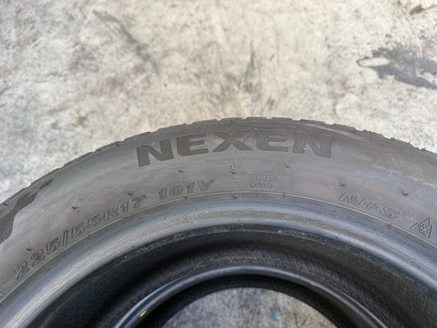 Usato: 2 Pneumatici Nexen N’Blue 4Season 225/55R17 101V XL 4 Stagioni 90% Residui