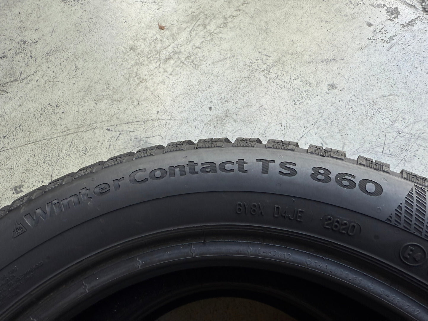 Usato: 2 Gomme 185/55R15 82T Continental Invernali 95% residui