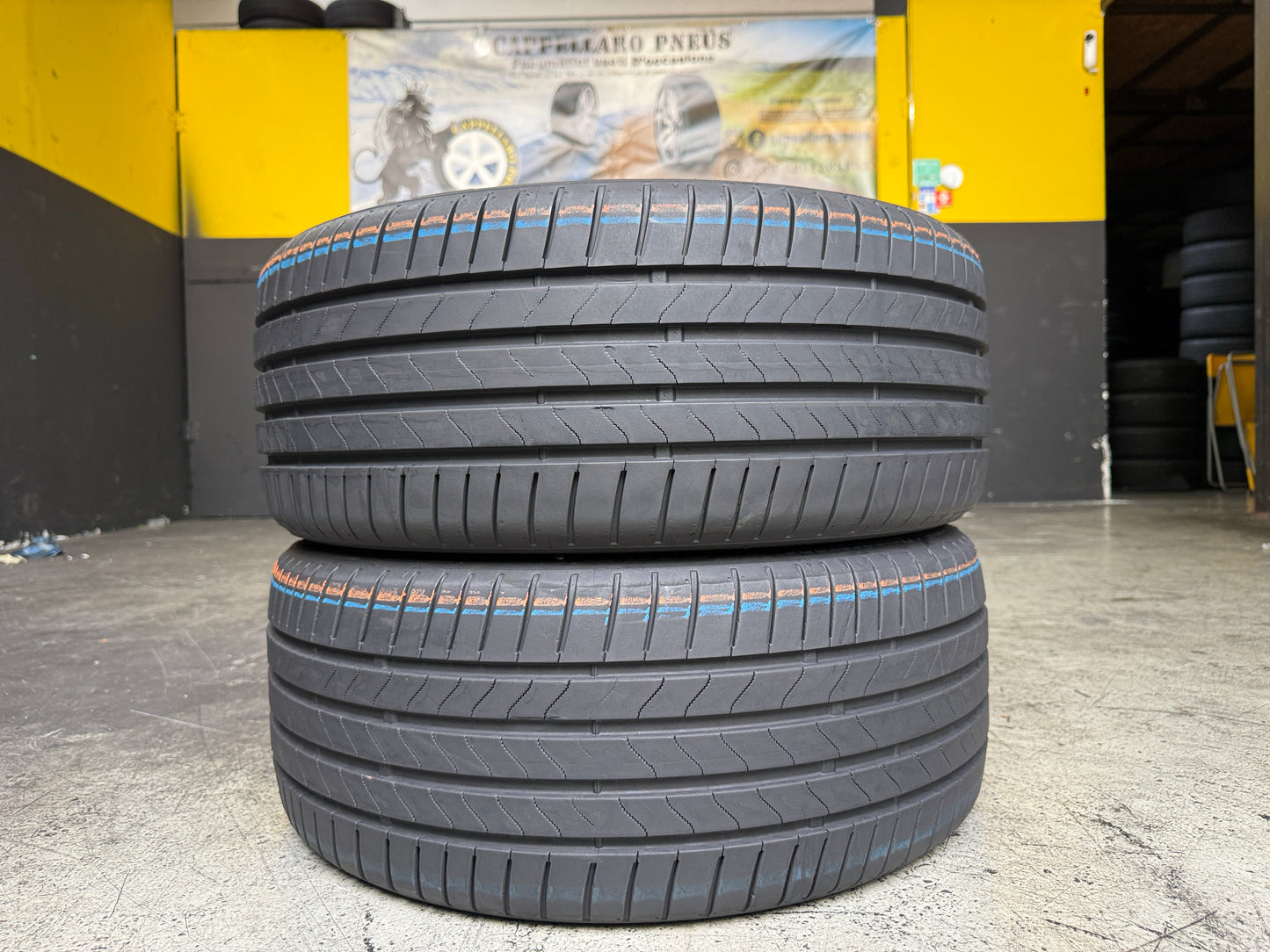 Usato: 2 Pneumatici Bridgestone Turanza 6 Enliten 225/40R18 92Y XL MFS Estive 90% Residui