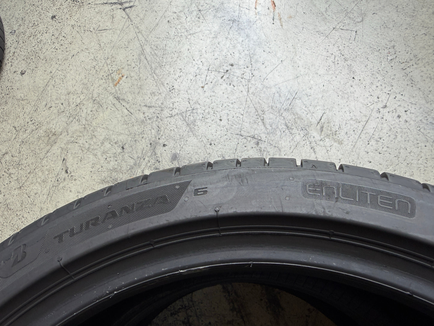 Usato: 2 Pneumatici Bridgestone Turanza 6 Enliten 225/40R18 92Y XL MFS Estive 90% Residui