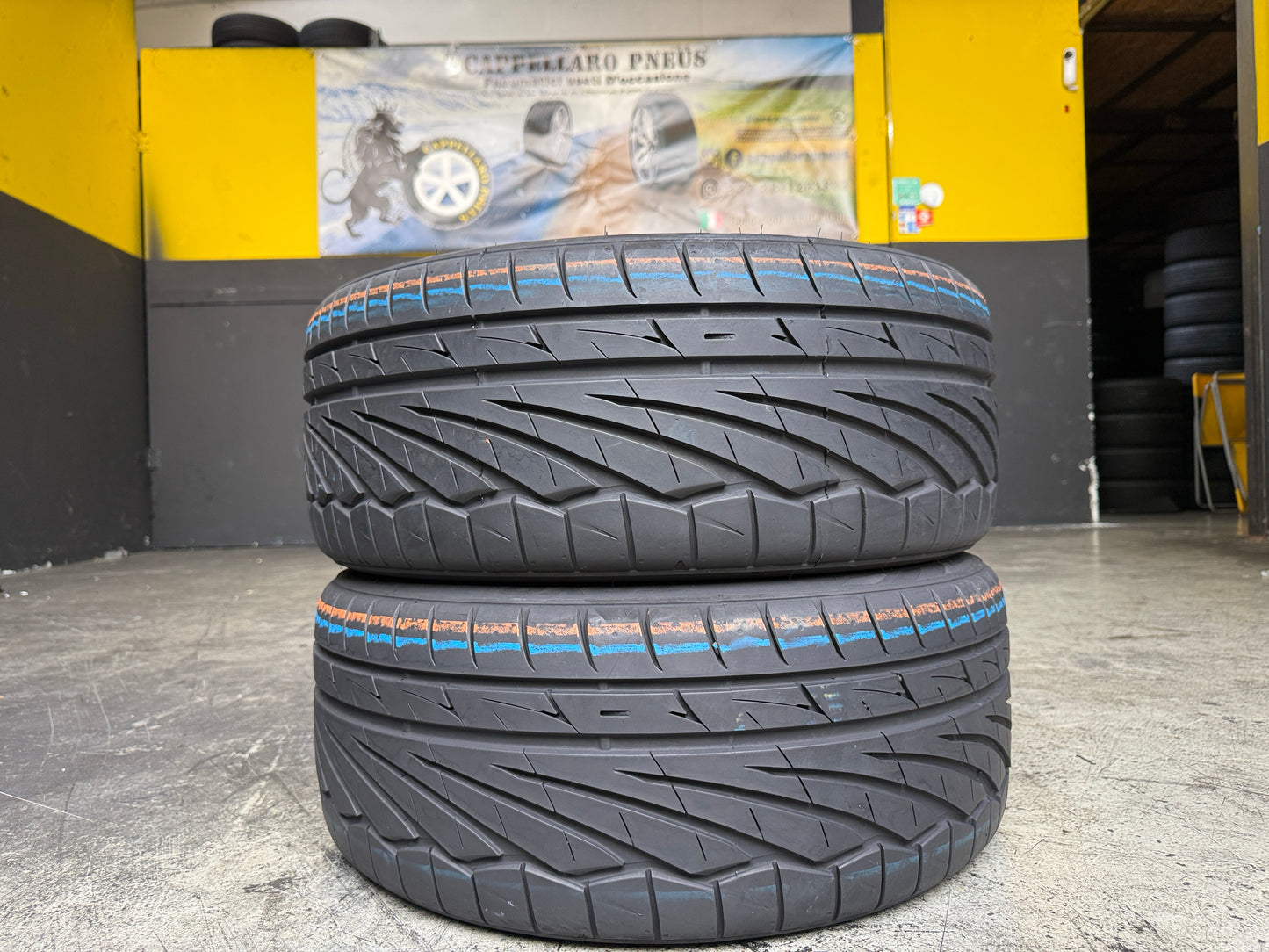 Usato: 2 Pneumatici Toyo Proxes TR1 225/40R18 92Y XL Estive 95% Residui