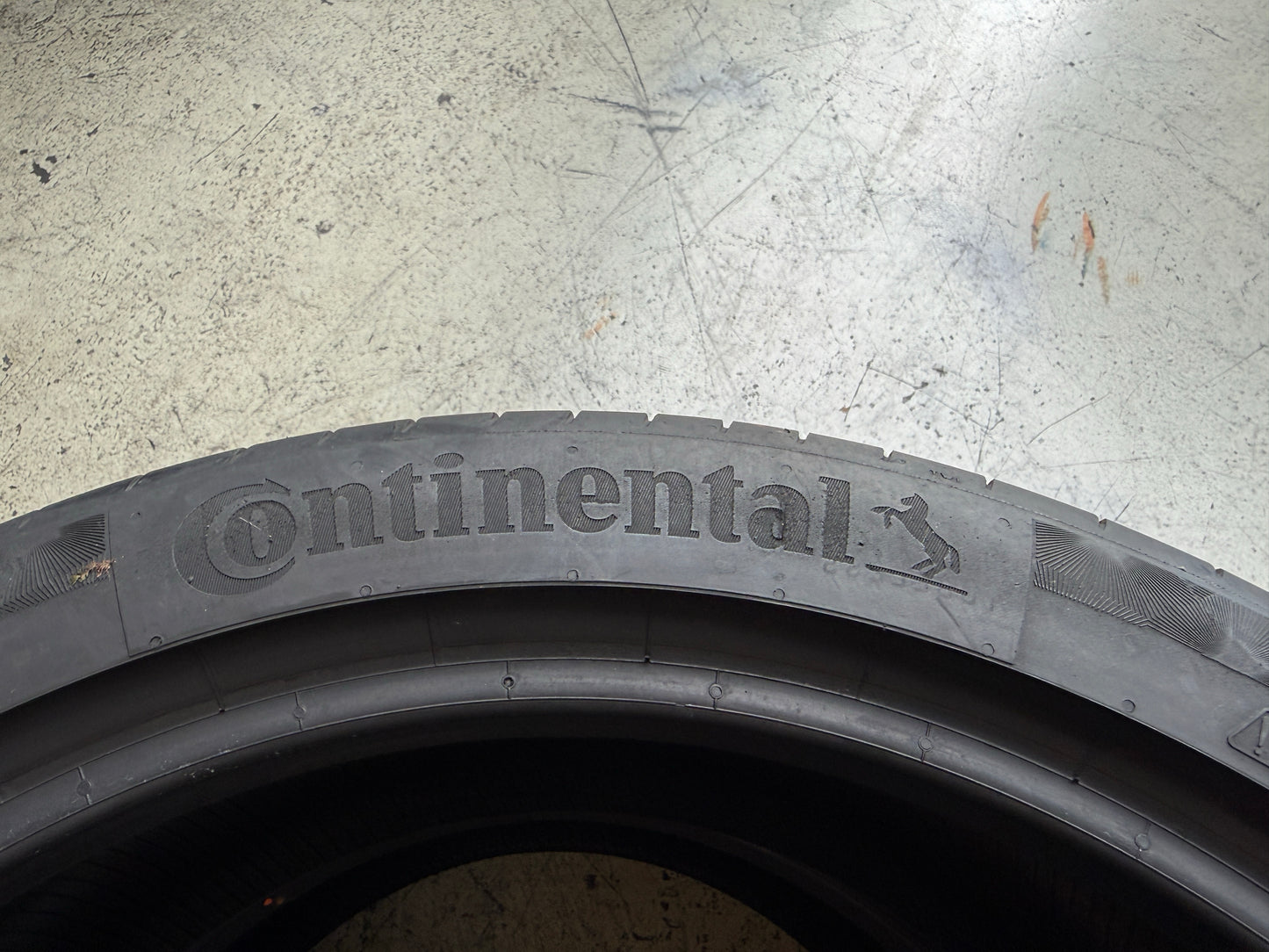 Usato: 2 Pneumatici Continental PremiumContact 6 225/40R18 92W XL FR Estive 80% Residui
