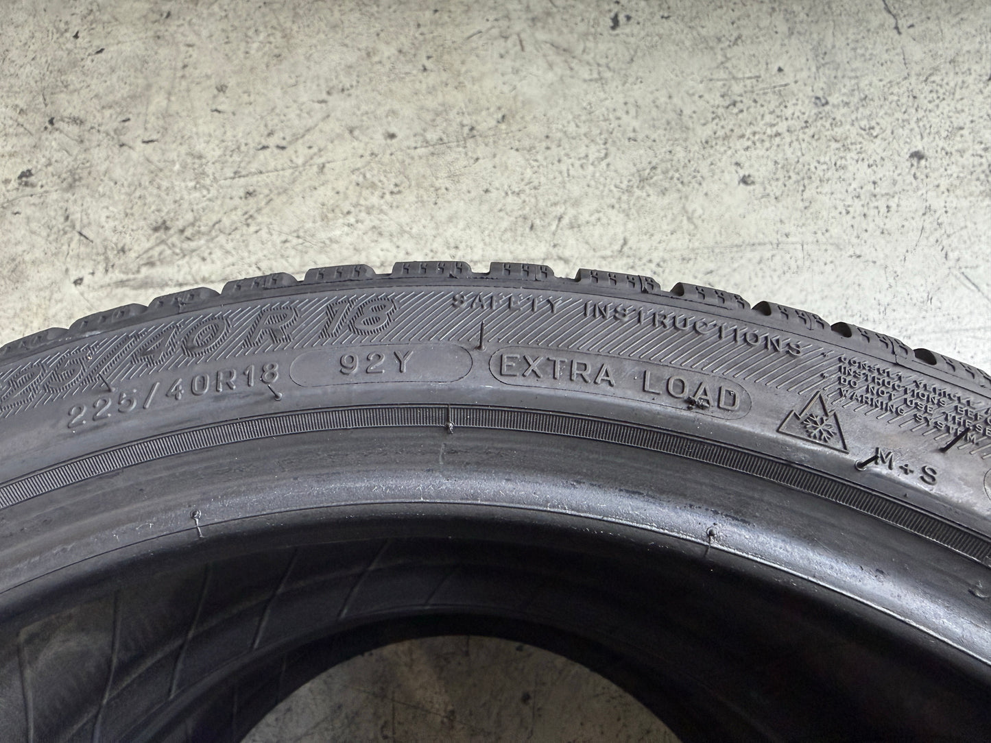Usato: 2 Pneumatici Michelin CrossClimate+ 225/40R18 92Y XL Run Flat MFS 4 Stagioni 80% Residui