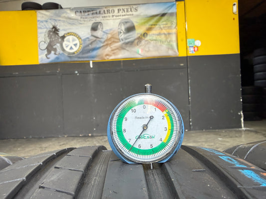 Usato: 4 Pneumatici Dunlop Sport Maxx RT + Sport Maxx RT2 225/40R18 92Y XL Estive 90-95% Residui
