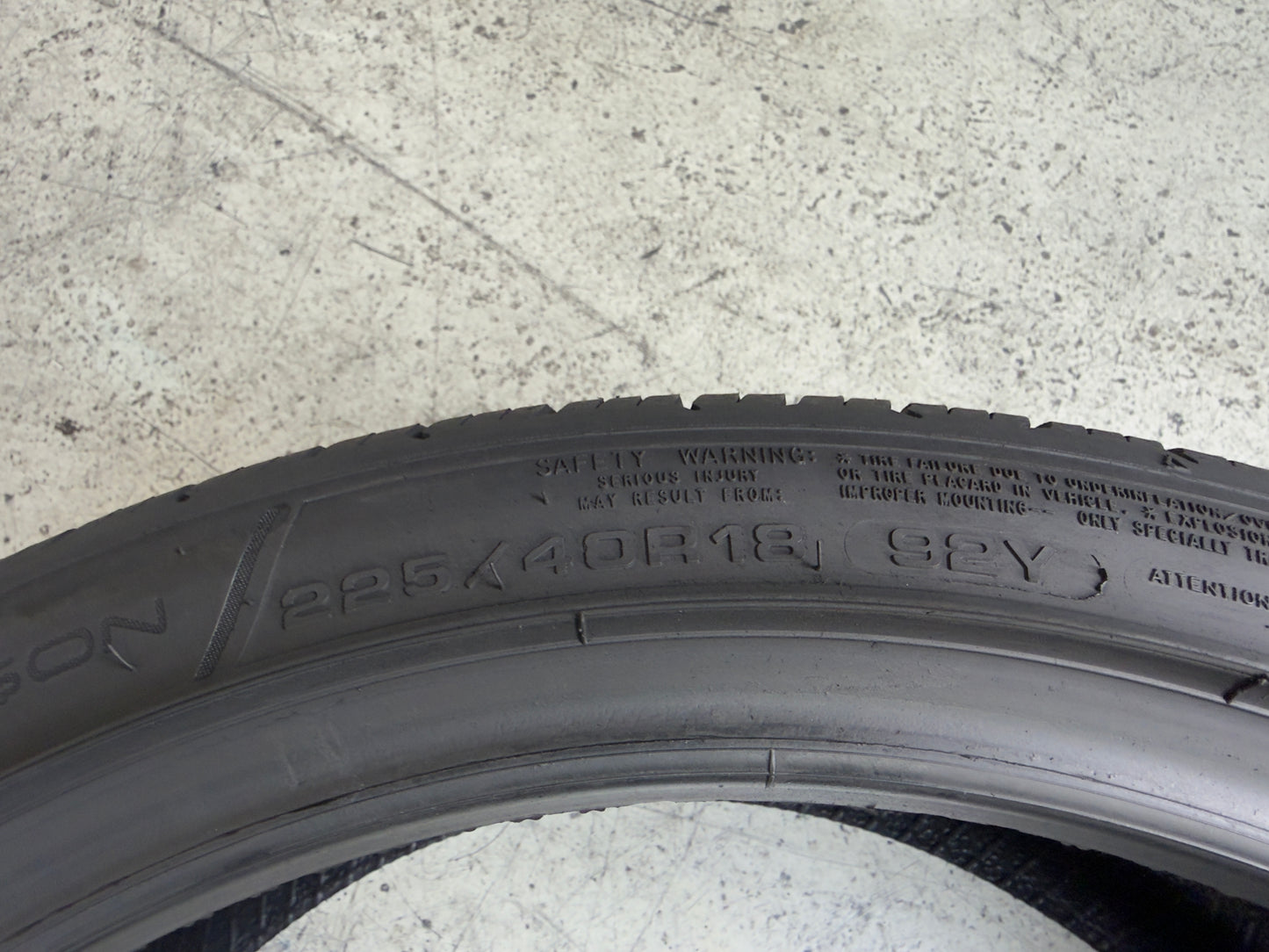 Usato: 4 Pneumatici Pirelli Cinturato All Season SF2 + Dunlop Sport All Season XL 225/40R18 92Y 4 Stagioni 80% Residui