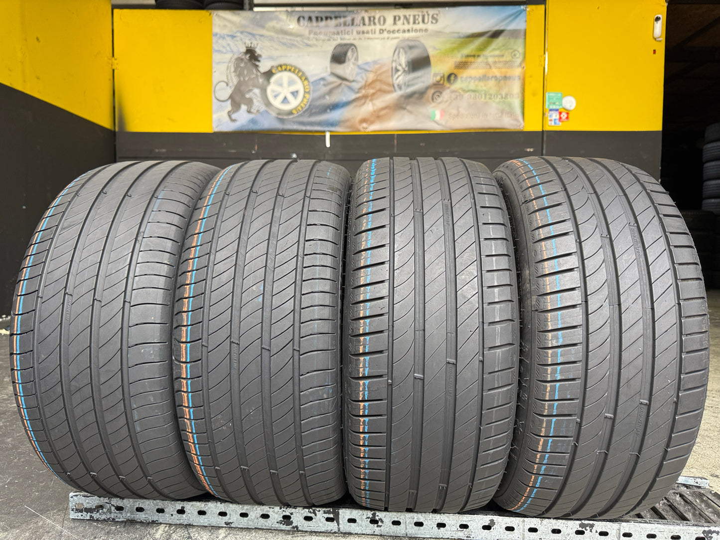 Usato: 4 Pneumatici Michelin Primacy 4 + Kleber Dynaxer UHP XL 225/40R18 92Y Estive 80% Residui
