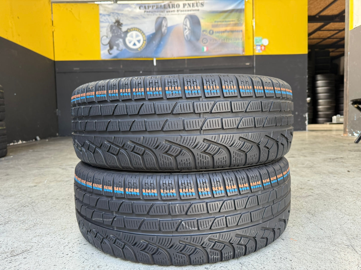 Usato: 2 Gomme 215/55R17 98H XL Pirelli Invernali 85% residui