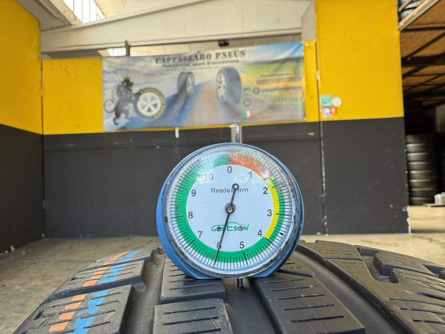 Usato: 2 Gomme 215/55R17 98H XL Pirelli Invernali 85% residui