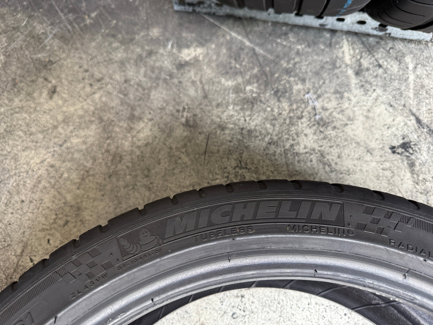 Usato: 4 Pneumatici Michelin Pilot Sport 4 S + Pilot Sport 3 XL 225/40R18 92Y Estive 80% Residui