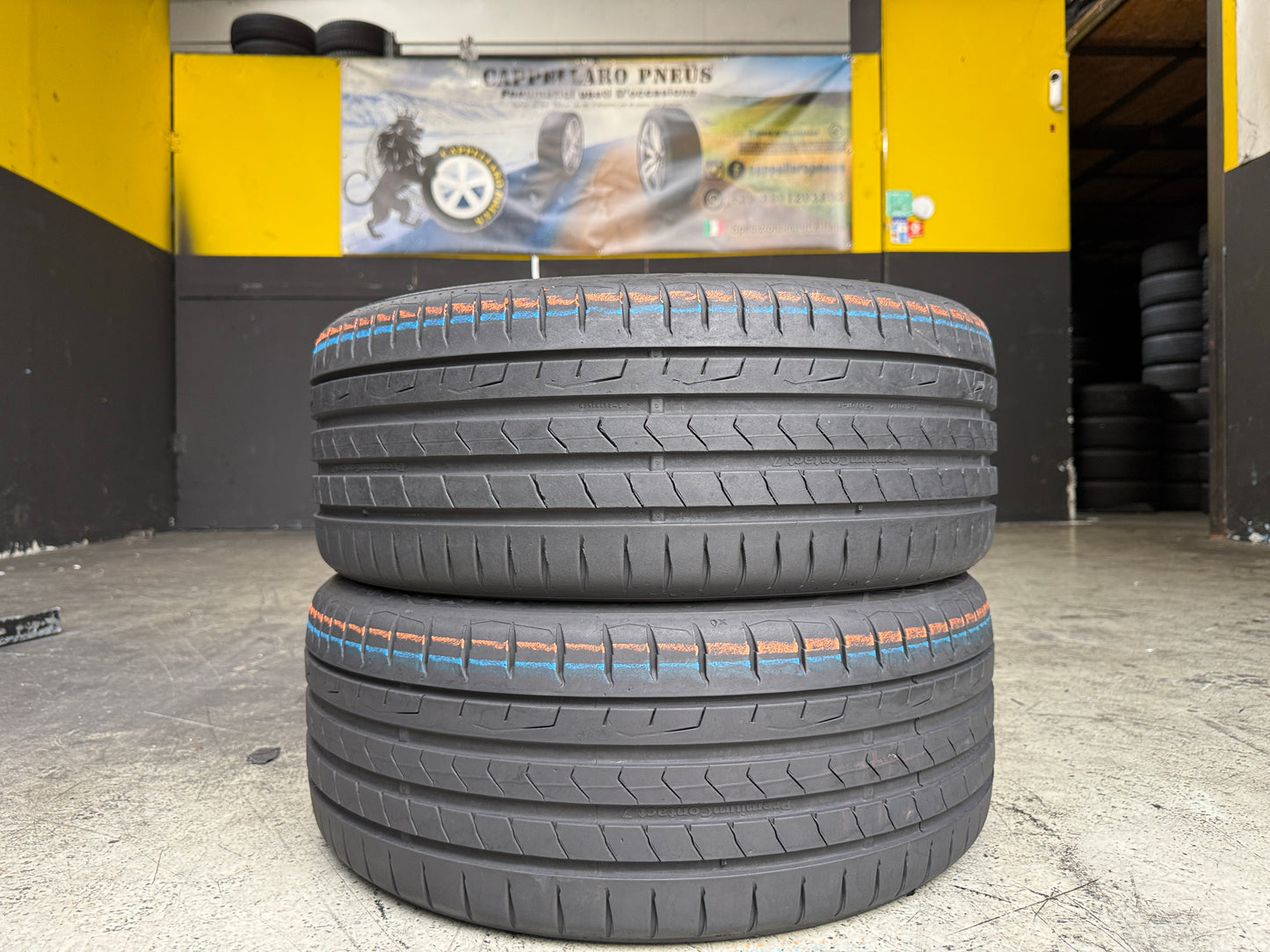 Usato: 2 Pneumatici Continental PremiumContact 7 215/40R18 89Y XL Estive 85% Residui