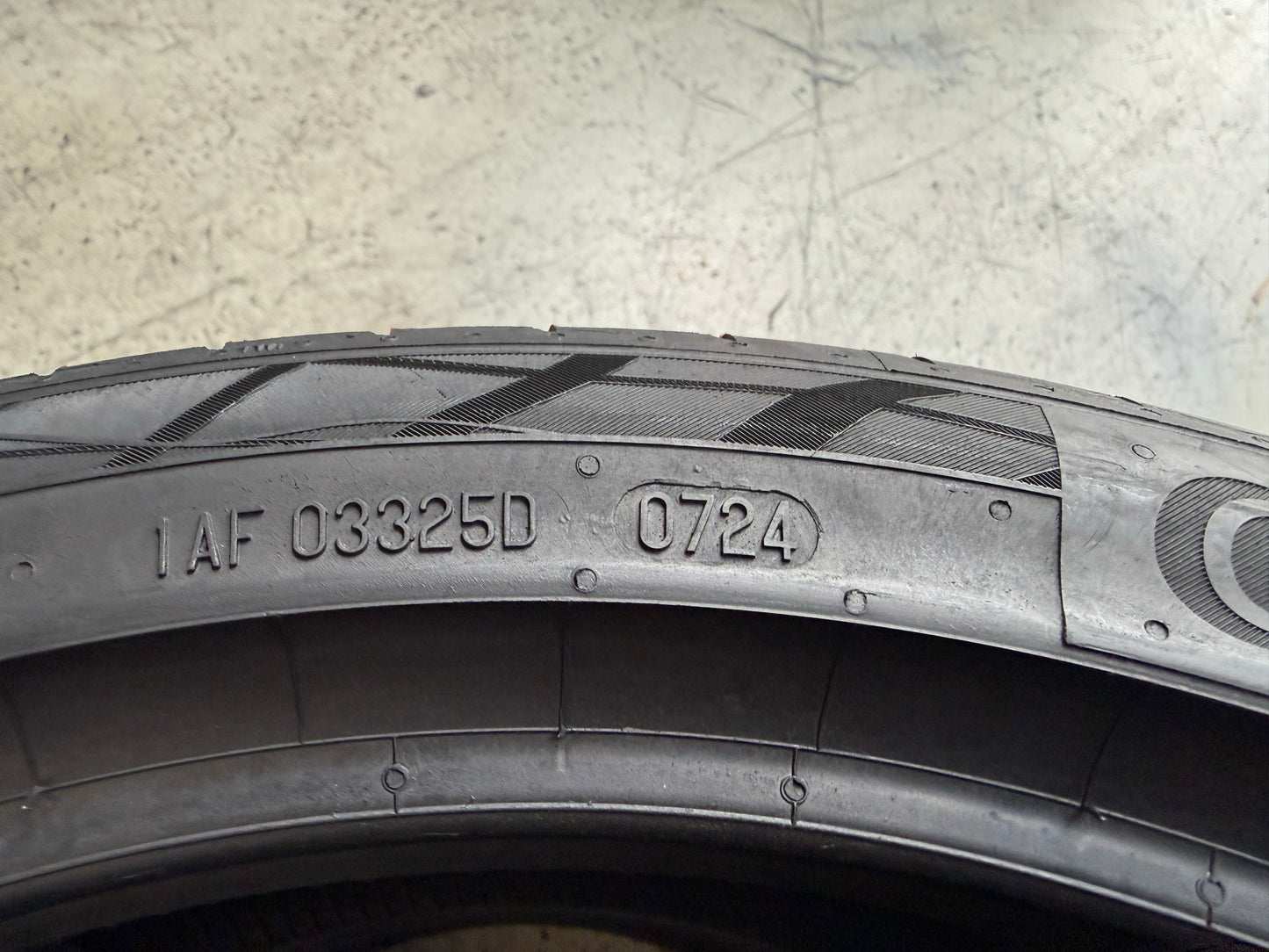 Usato: 2 Pneumatici Continental PremiumContact 7 215/40R18 89Y XL Estive 85% Residui