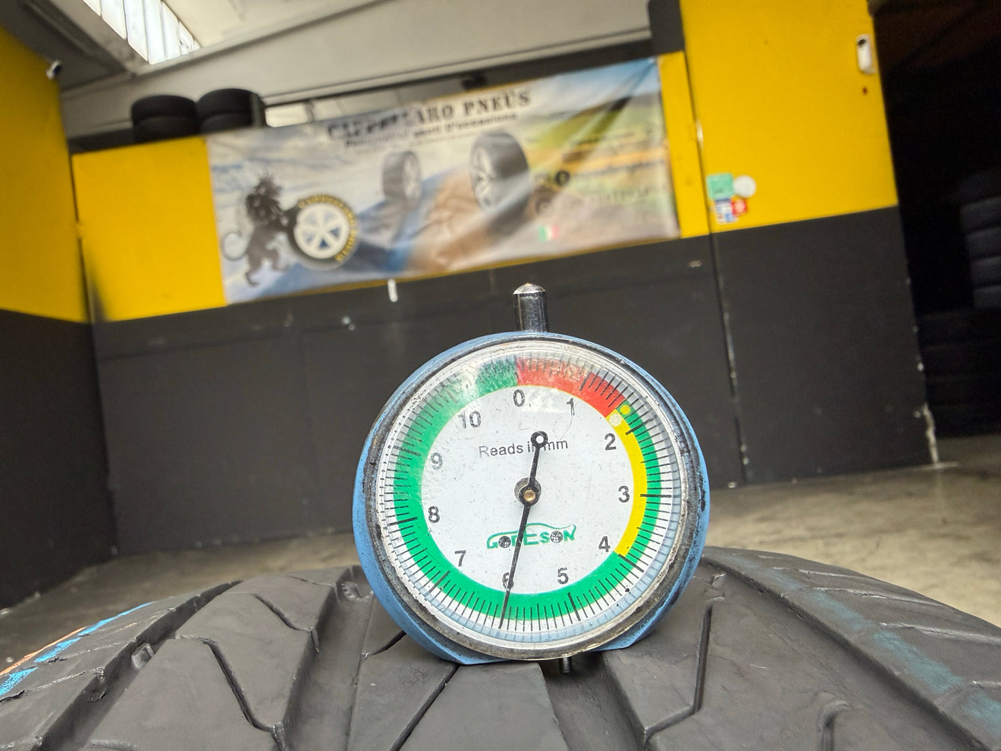 Usato: 2 Pneumatici Continental UltraContact 215/45R18 89W FR EVc Estive 90% Residui
