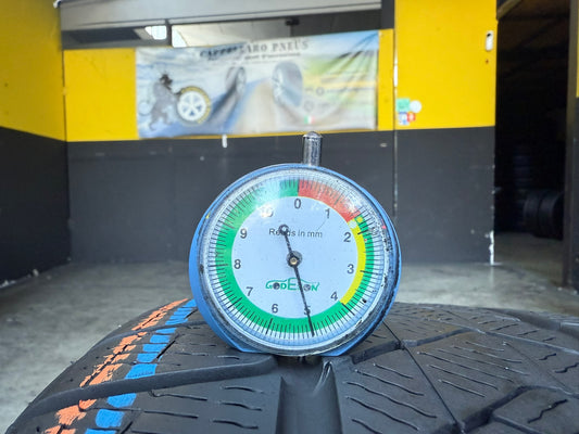 Usato: 2 Gomme 255/35R19 96H XL Pirelli Run Flat Invernali 80% residui
