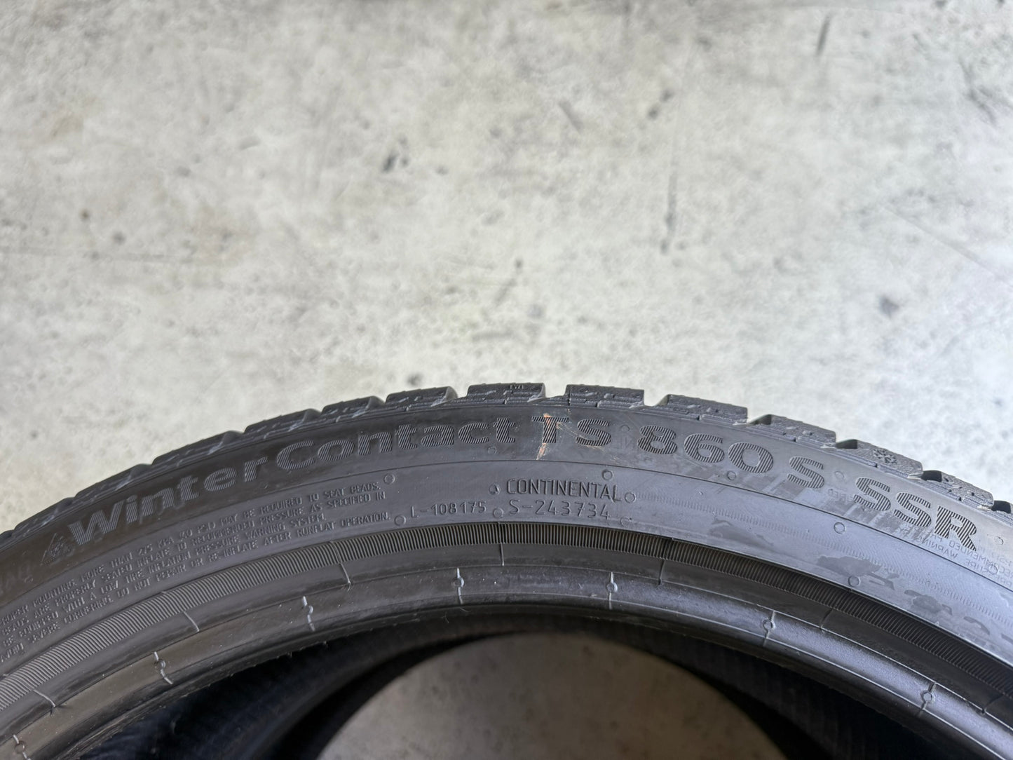 Usato: 2 Gomme 255/35R19 96V XL Continental Invernali Run Flat 85% residui