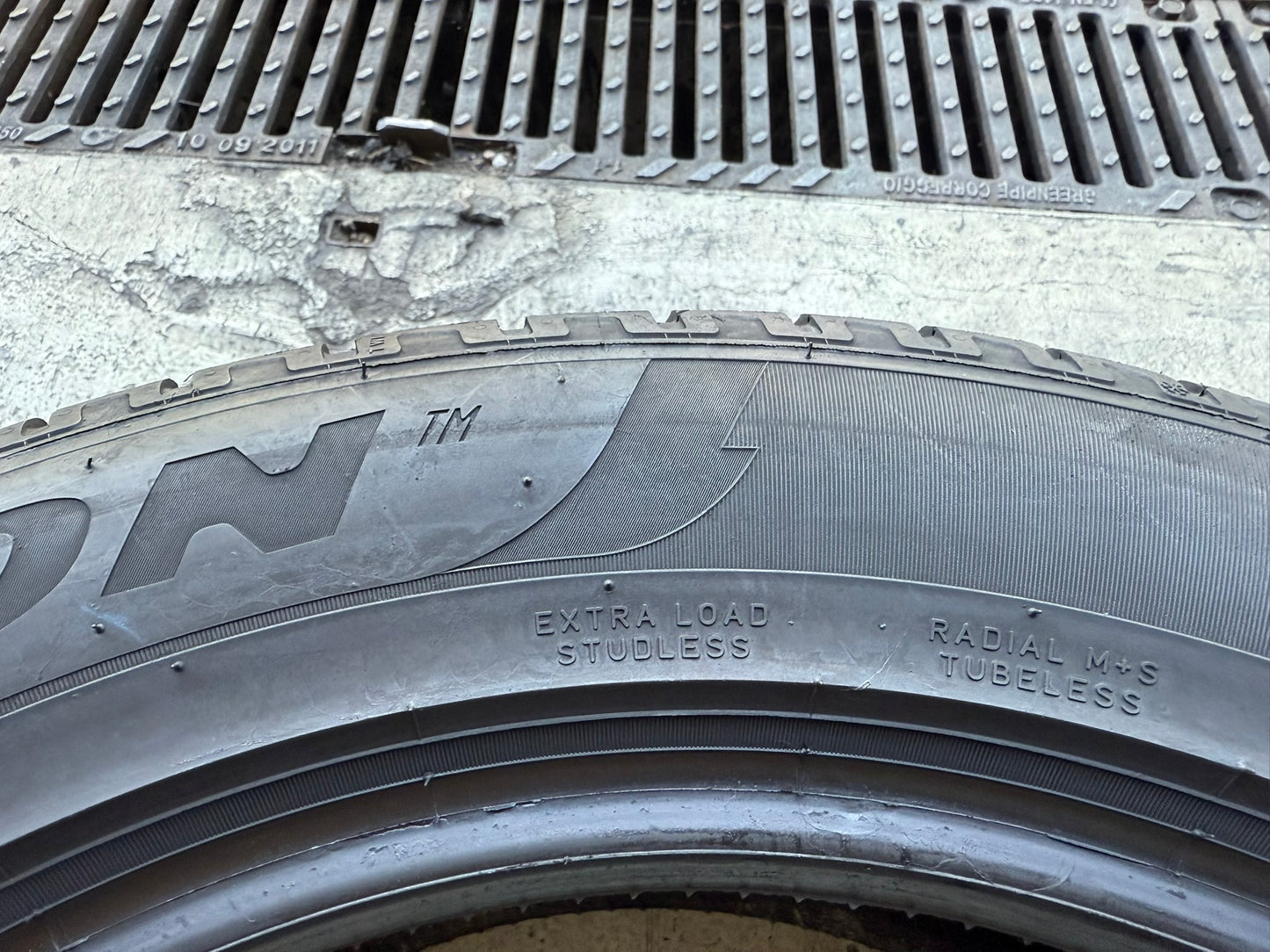 Usato: 4 Gomme 235/55R19 105V XL Pirelli Invernali 80% residui