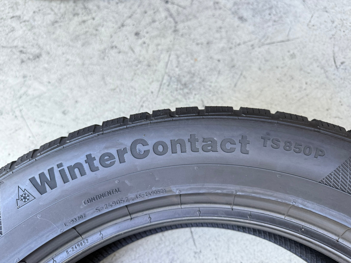 Usato: 4 Gomme 235/55R19 105H XL Continental Invernali 80% residui