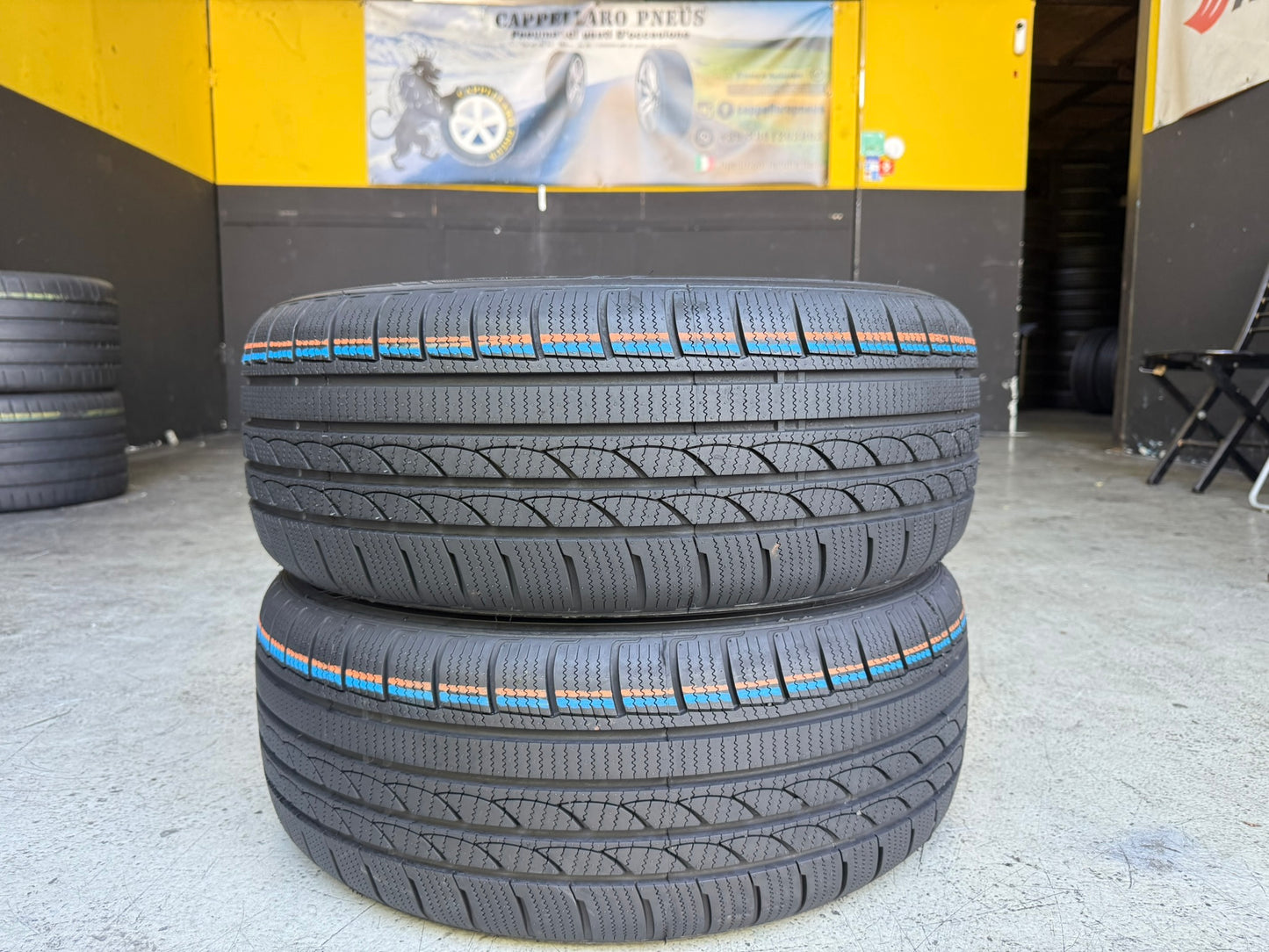 Usato: 2 Gomme 215/55R17 98V XL Tracmax Invernali 100% residui