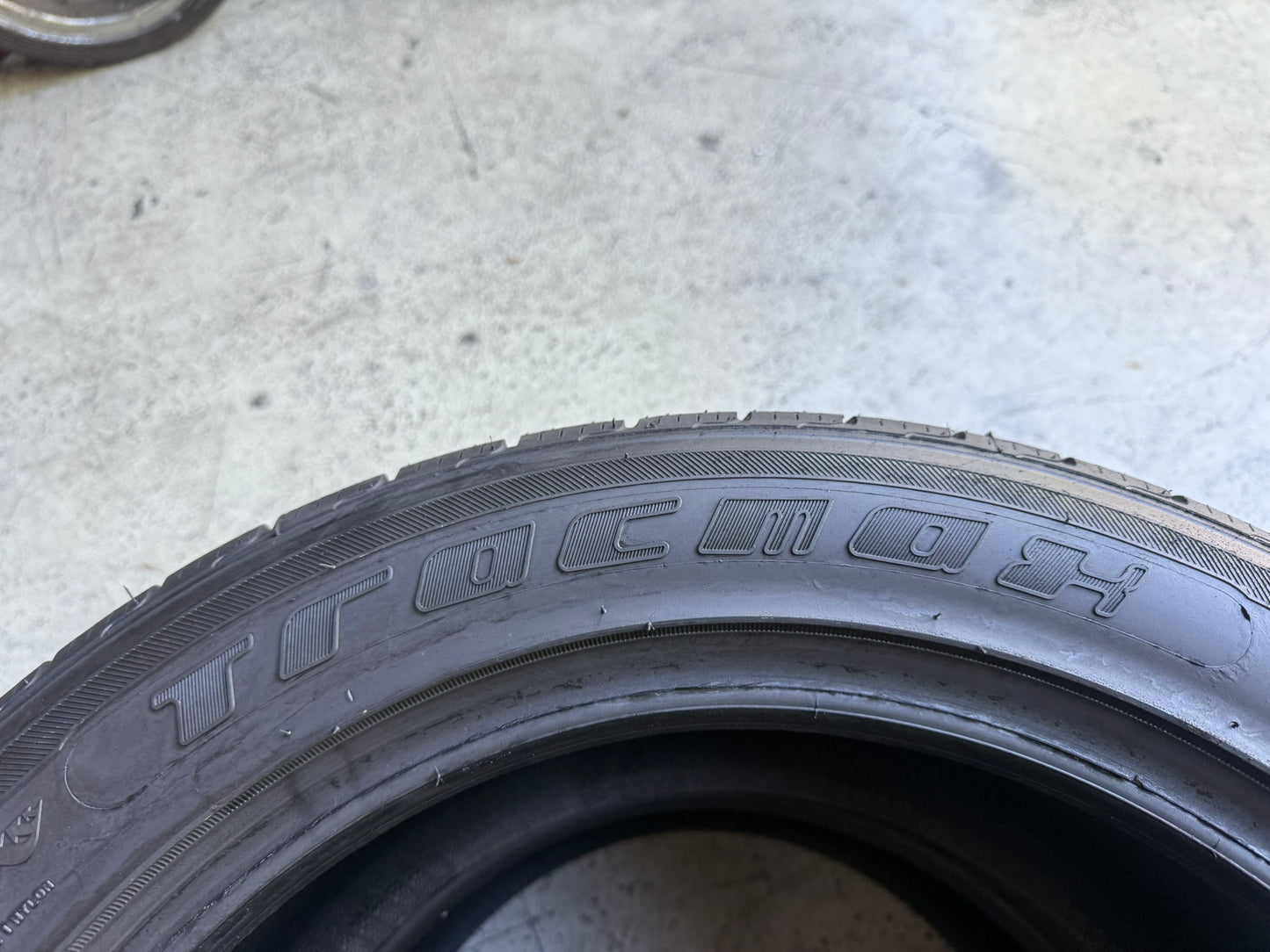 Usato: 2 Gomme 215/55R17 98V XL Tracmax Invernali 100% residui