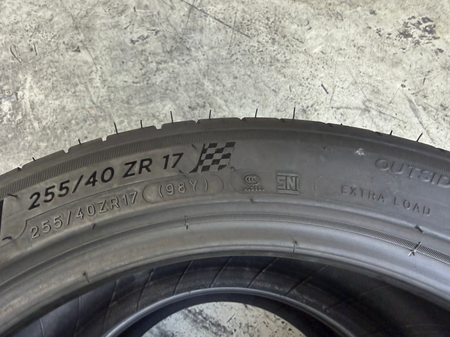 Usato: 2 Pneumatici Michelin Pilot Sport 4 255/40R17 98Y XL Estive 80% Residui