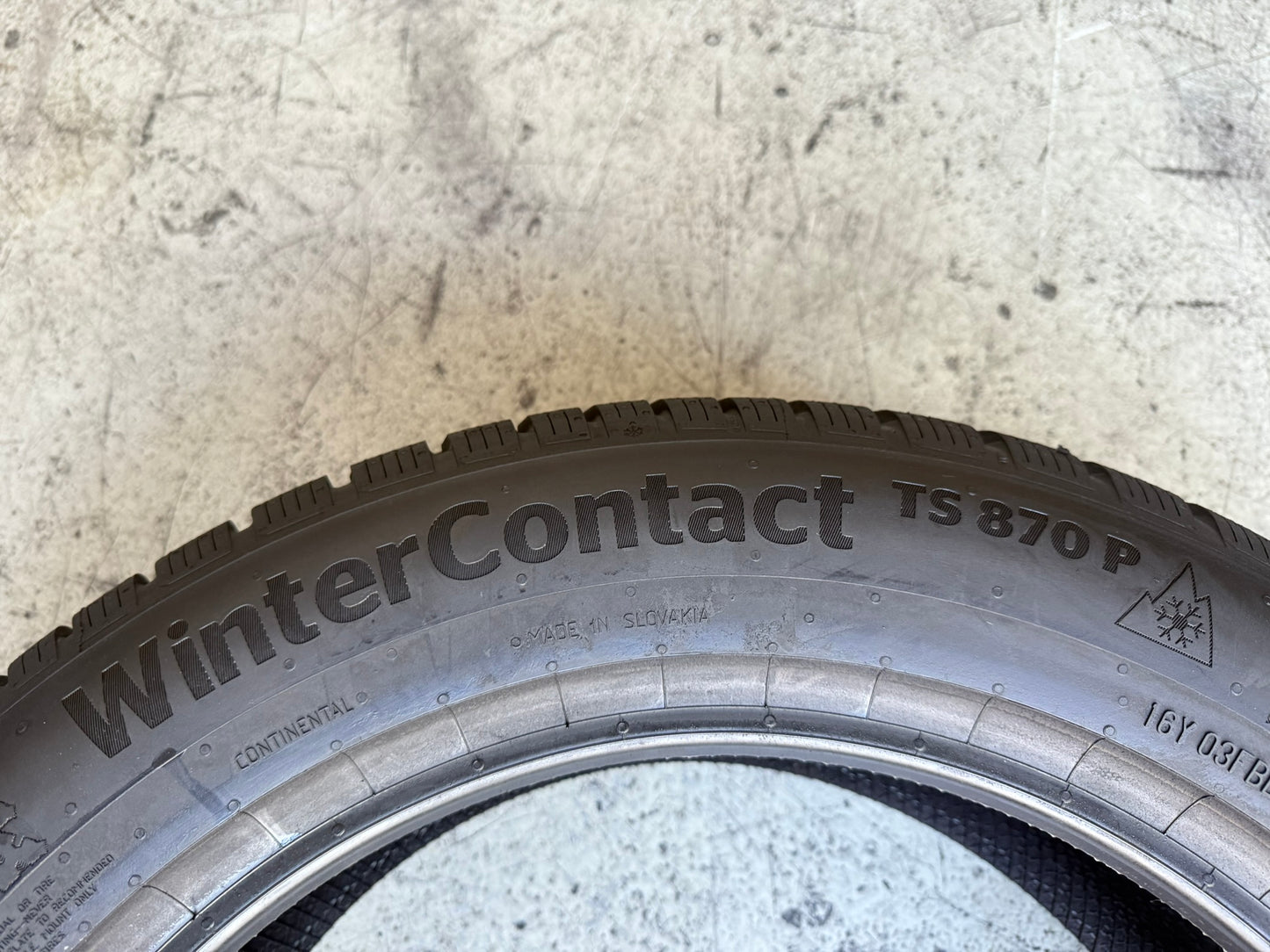 Nuovo: 1 Gomma 215/60R17 96H Continental Invernale