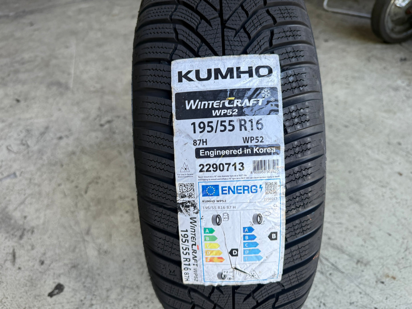 Nuovo: 1 Gomma 195/55R16 87H Kumho Invernale