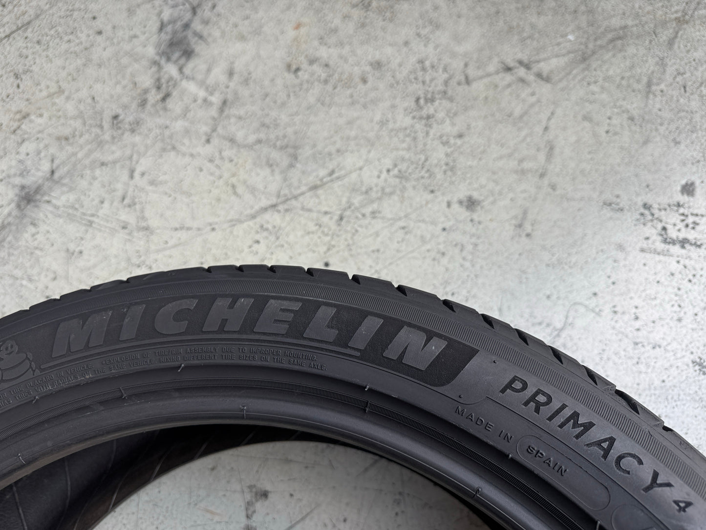 Usato: 4 Pneumatici Michelin Primacy 4 245/40R18 93H Estive 80-85% Residui