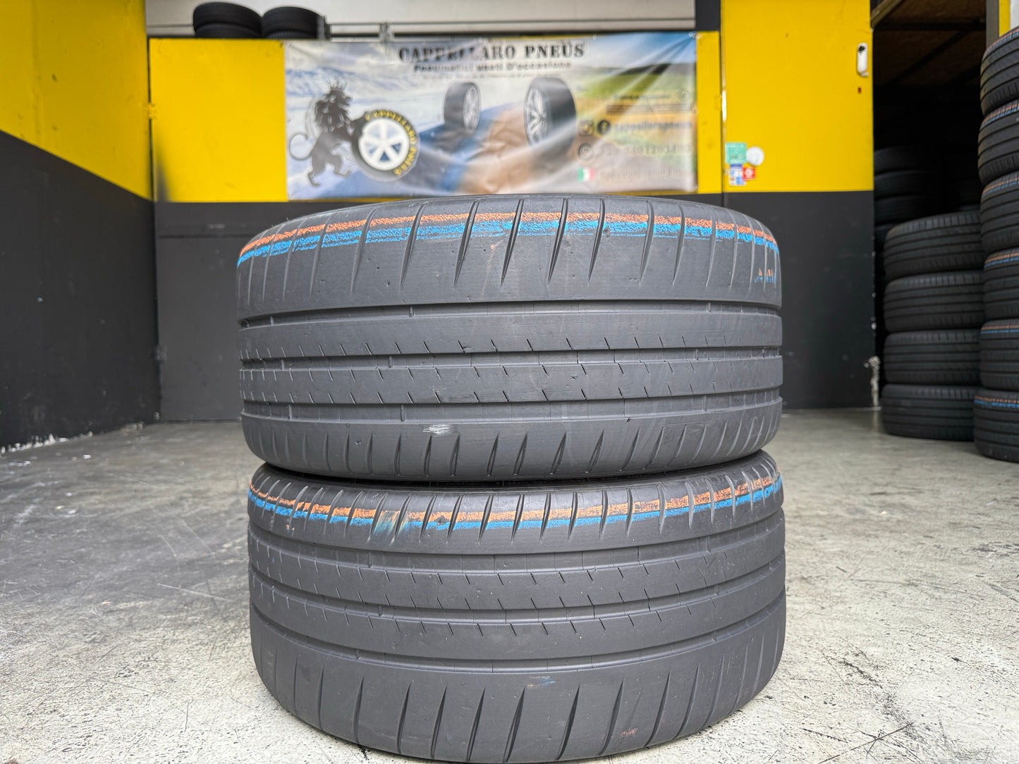 Usato: 2 Pneumatici Michelin Pilot Sport Cup 2 Connect 245/40ZR18 97Y XL Semi-Slick Estive 80% Residui