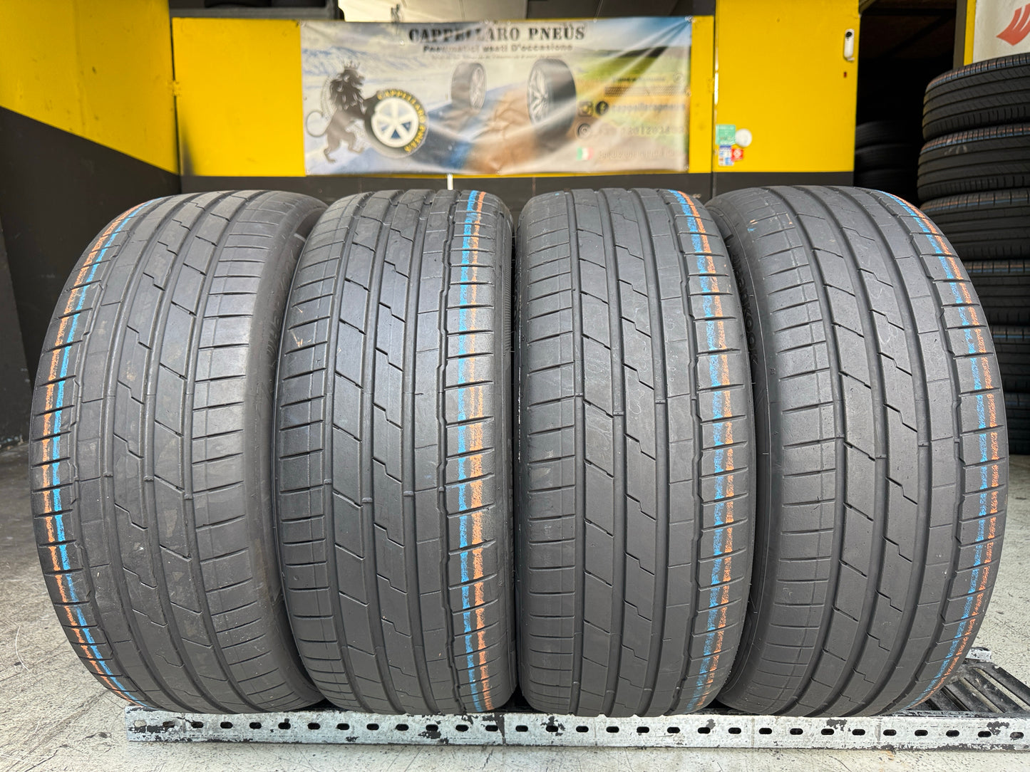 Usato: 4 Pneumatici Hankook Ventus S1 evo3 225/45R19 96W XL Estive 85% Residui