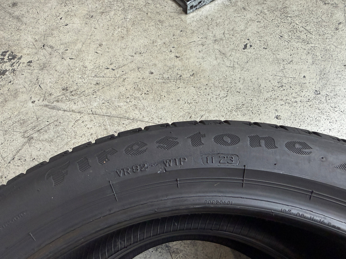Usato: 2 Pneumatici Firestone Roadhawk 225/45R19 96Y XL Estive 90% Residui