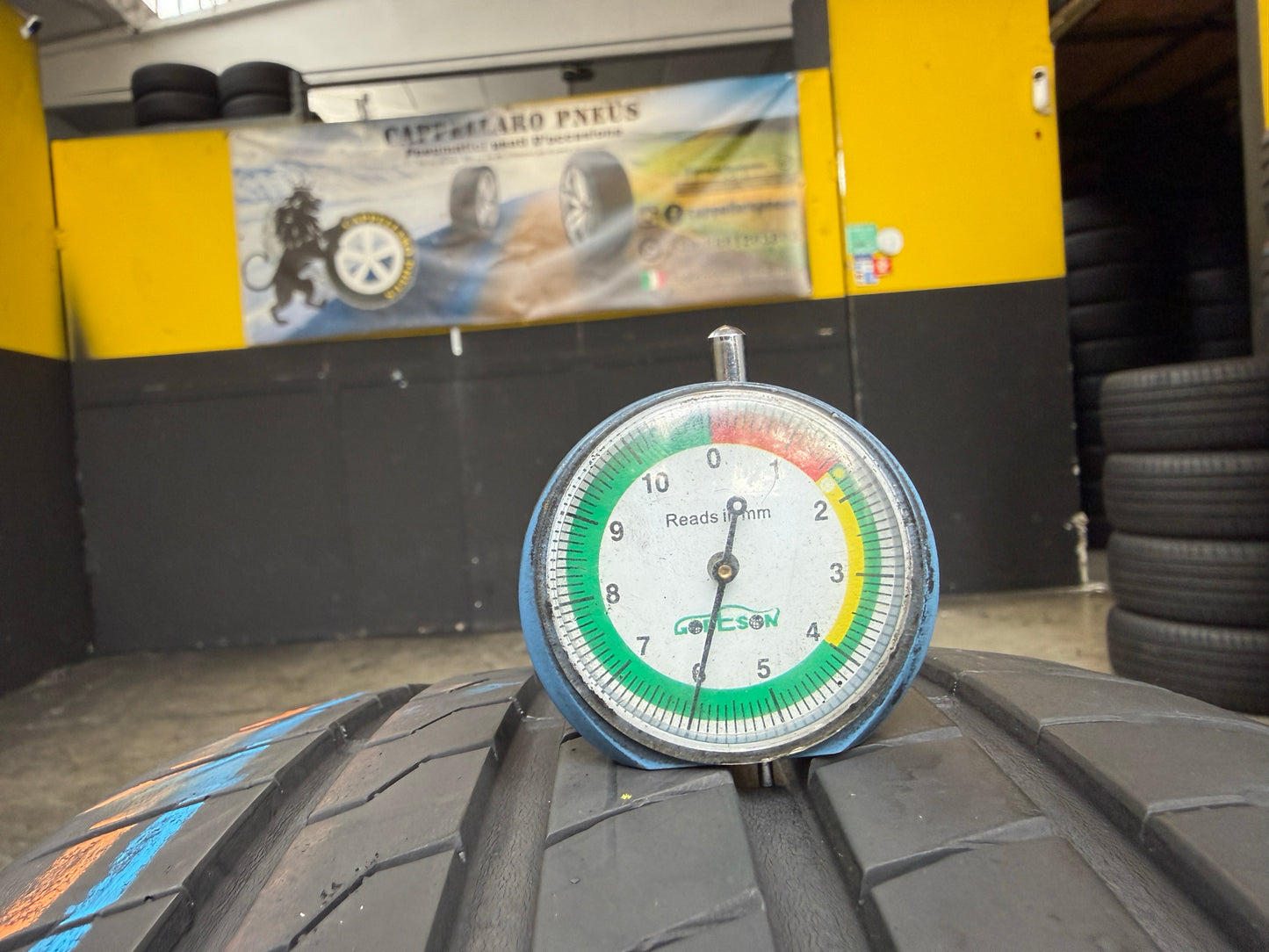 Usato: 2 Pneumatici Firestone Roadhawk 225/45R19 96Y XL Estive 90% Residui