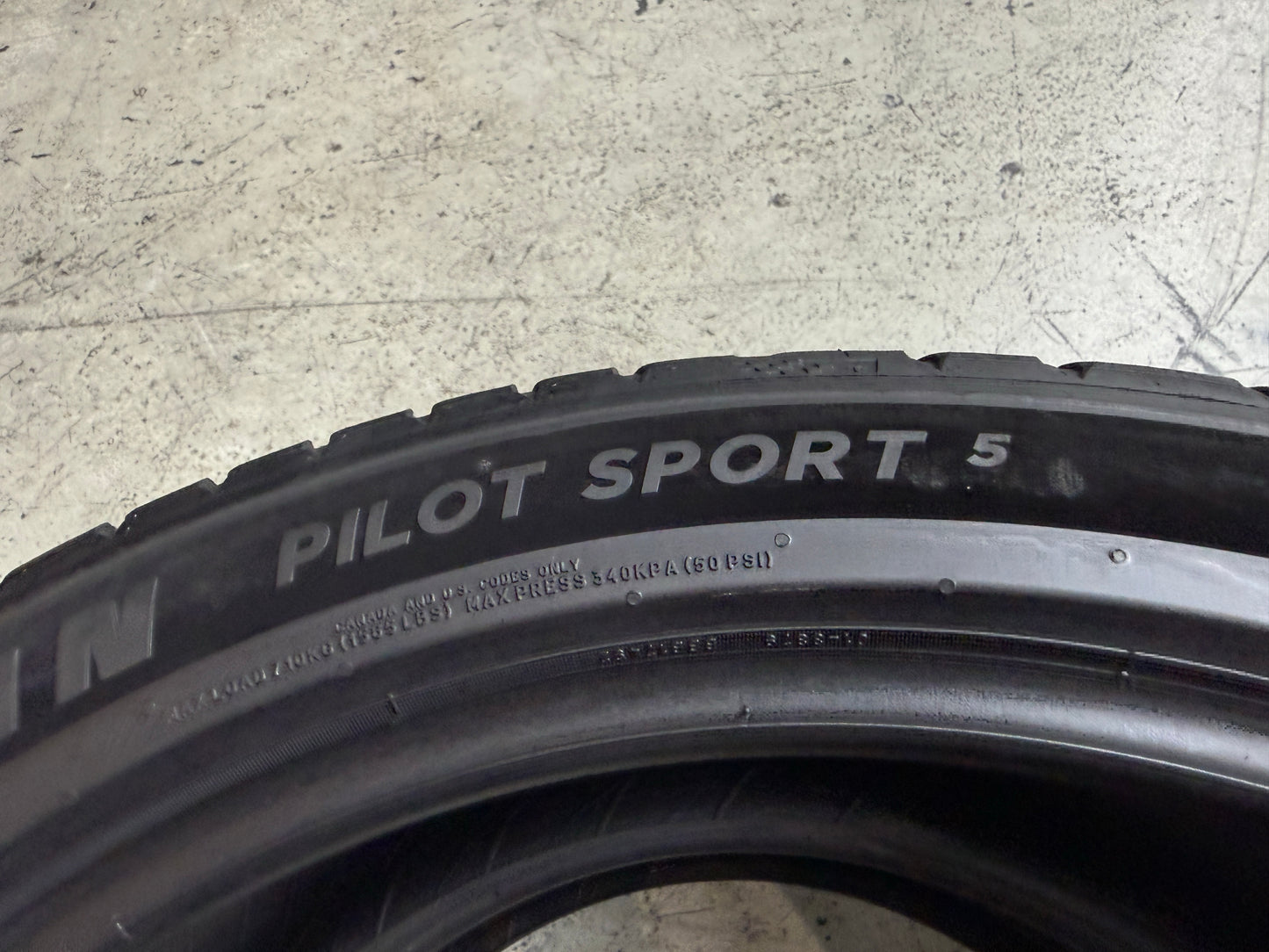 Usato: 2 Pneumatici Michelin Pilot Sport 5 225/45R19 96Y XL Estive 80% Residui
